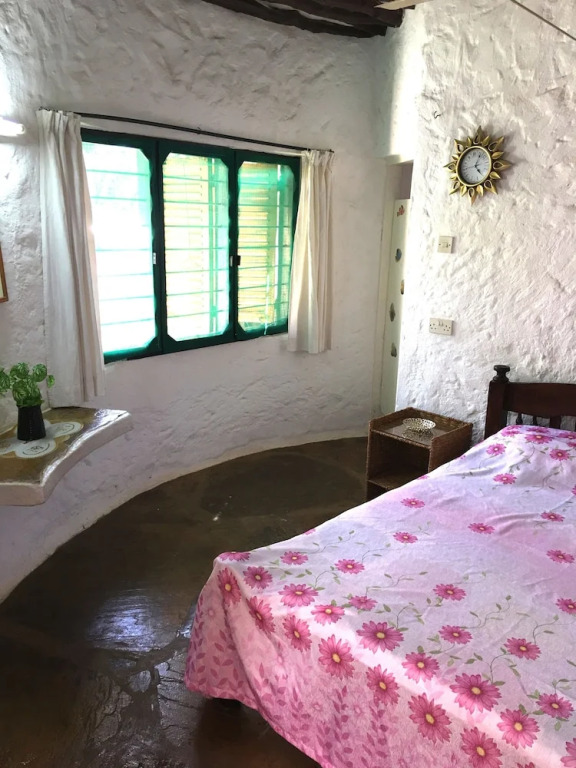 Tradewinds Lodge