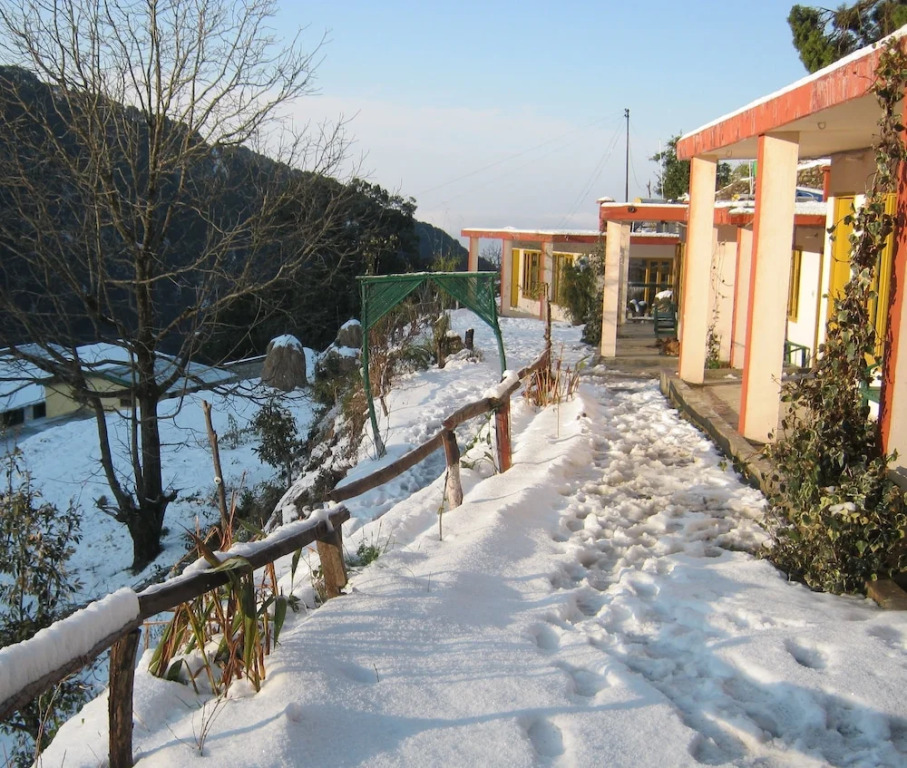 Janardan Resort Pangot, Nainital