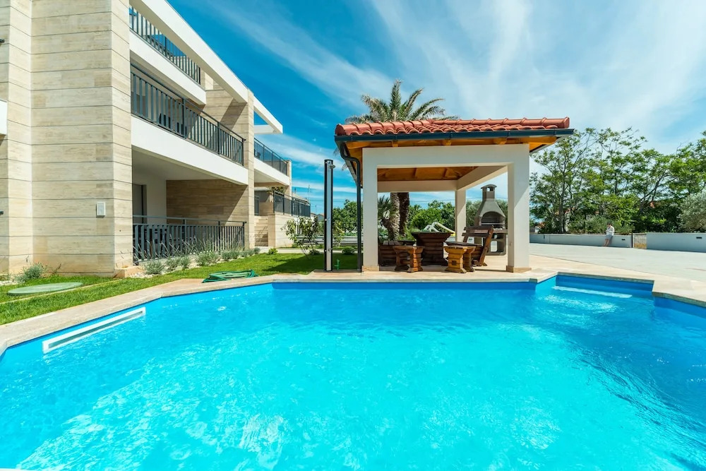 Villa Mirakul