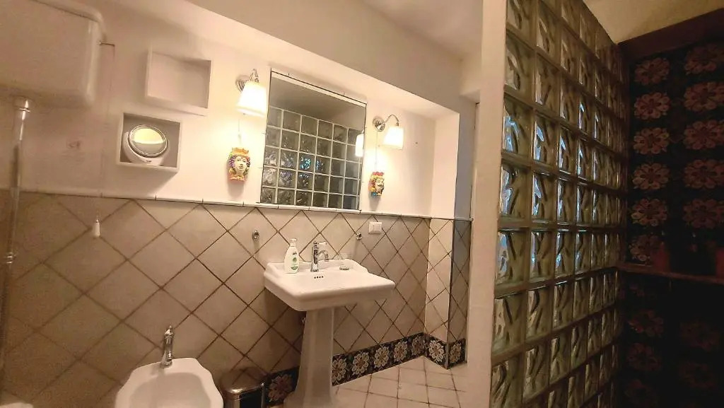 VFH Villa Flavia Eco B&B - 50 metri dal mare