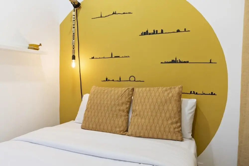 Space-saving Designer Apartment With One Bedroom in Chamberí, Madrid