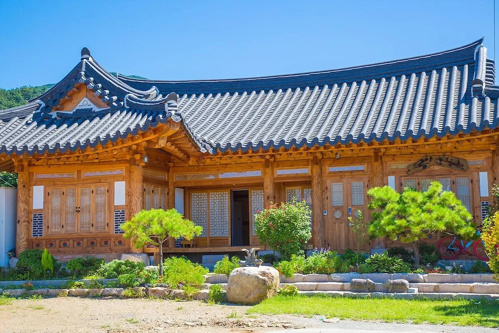 Mr.Choi Hanok Pension