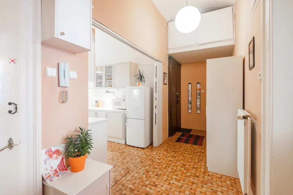 Ostrovni Apartment