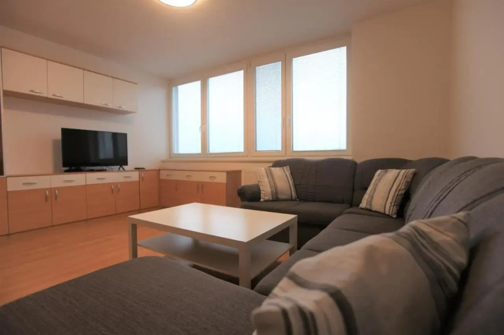 Koloseo residence. Free parking. Lake view.