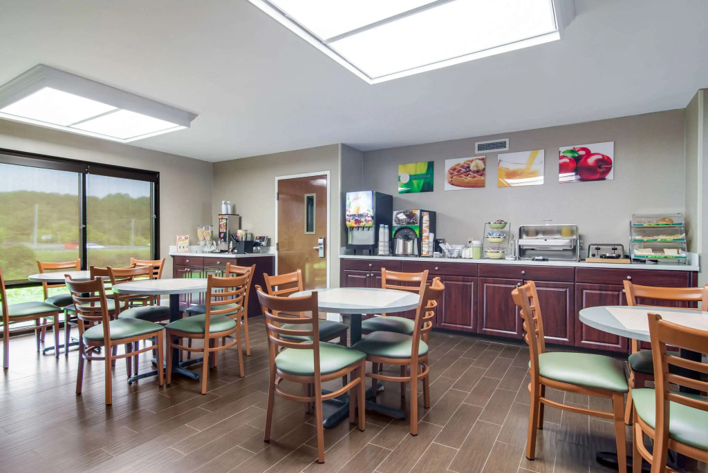 Quality Inn & Suites Canton, GA