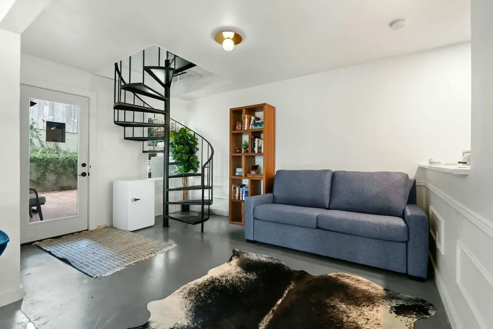 4 Bedroom Near Soco With a Private Pool & Sauna