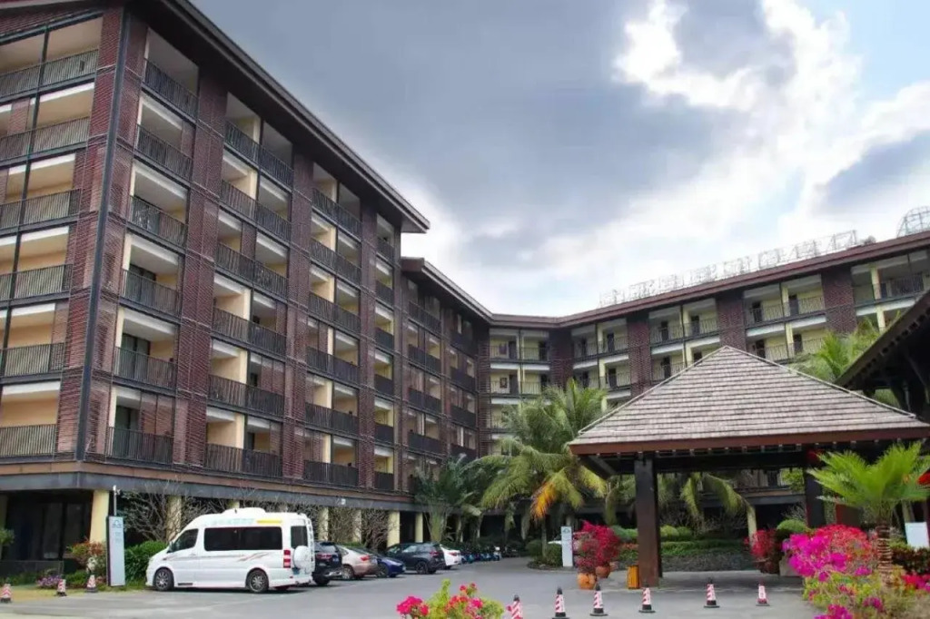 Days Hotel Hainan Baoting