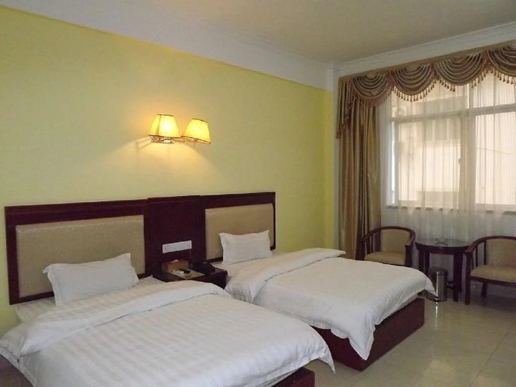 Huangcheng Business Inn