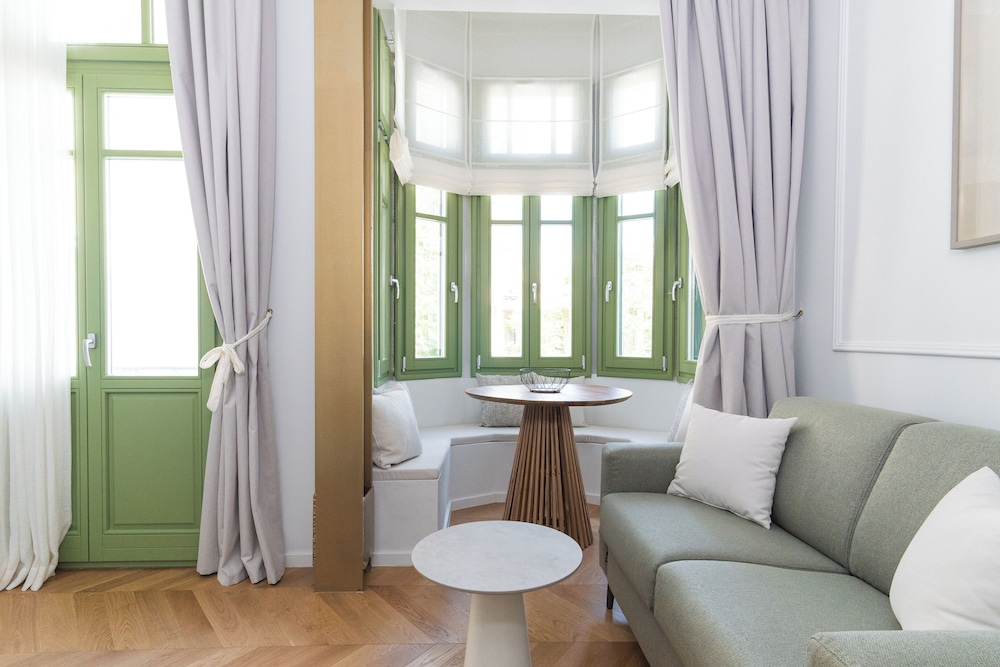 Ogigou Suite