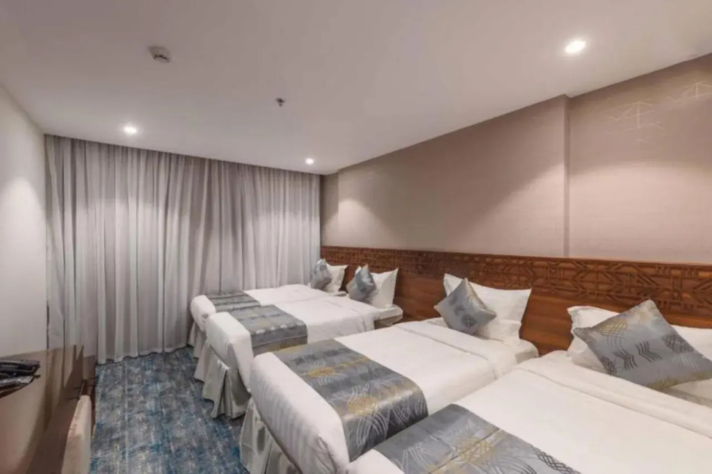 Manazel Al Zaireen Hotel