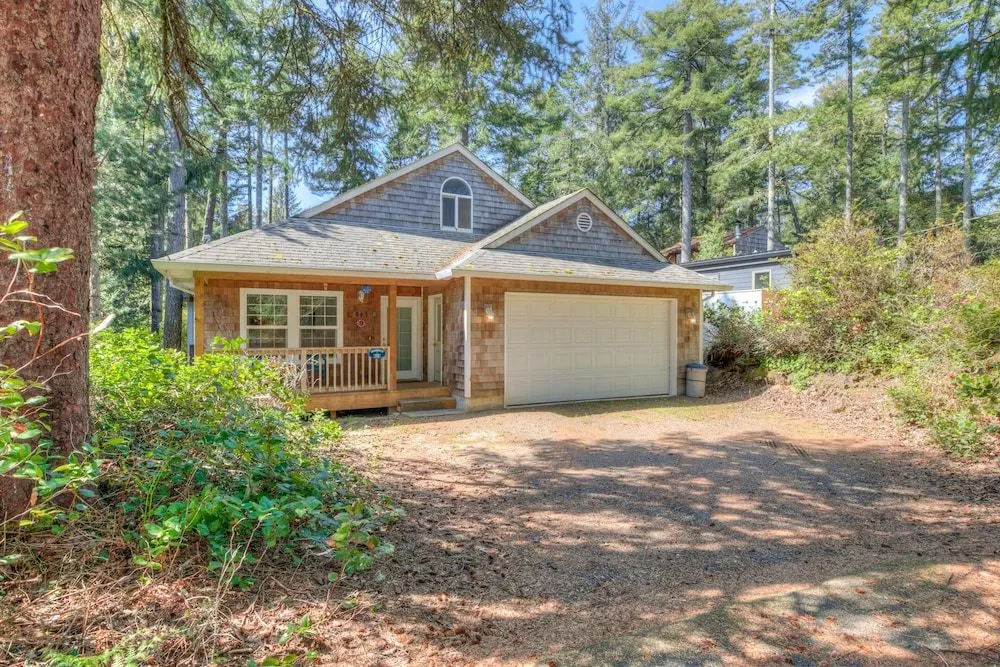 Spacious Great Room and Outdoor Deck - Charming Family Retreat
