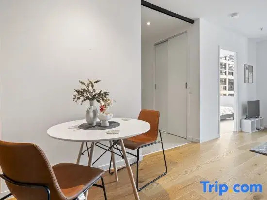 Ultra-Convenient CBD Pad 2BR - 2min to Southern Cross