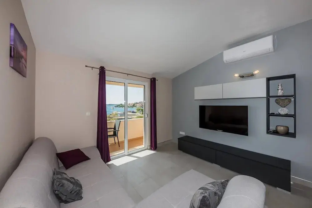 Two-bedroom Apartment Near Beach