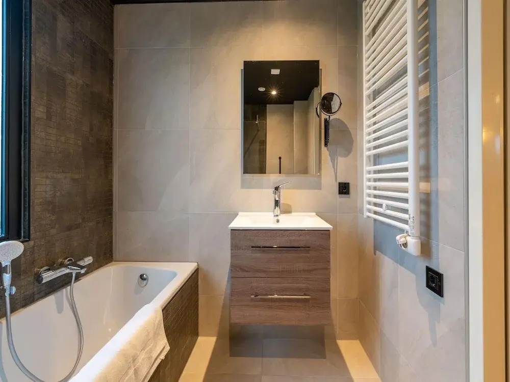 Holiday Home in South Holland With Shared Pool