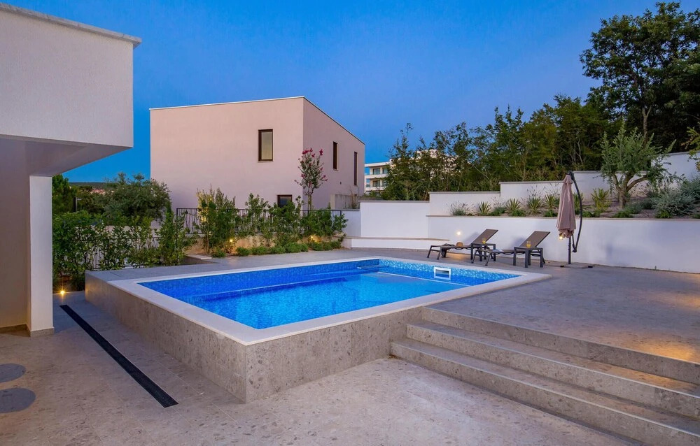 Beautiful Apartment in Malinska With Outdoor Swimming Pool, Wifi and 3 Bedrooms