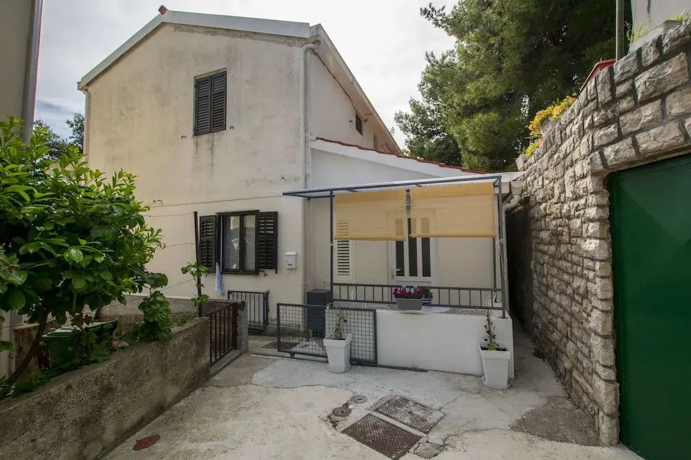 Apartment Roje