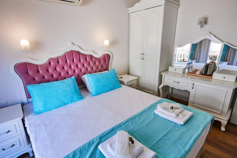 Mithras Cesme Otel