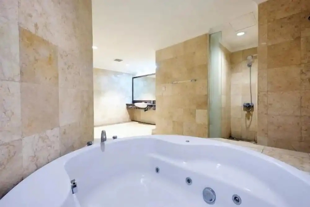 4BR Cozy Tropical Retreat Penthouse