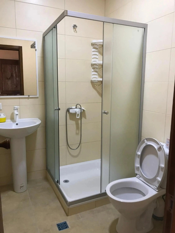 Two-floor apartments and studio 2-х этажные апартаменты и студия в самом центре