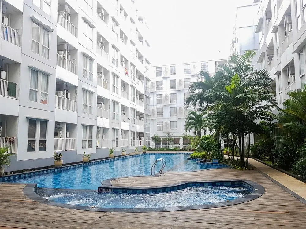 Comfort And Minimalist 2Br At Skylounge Tamansari Apartment