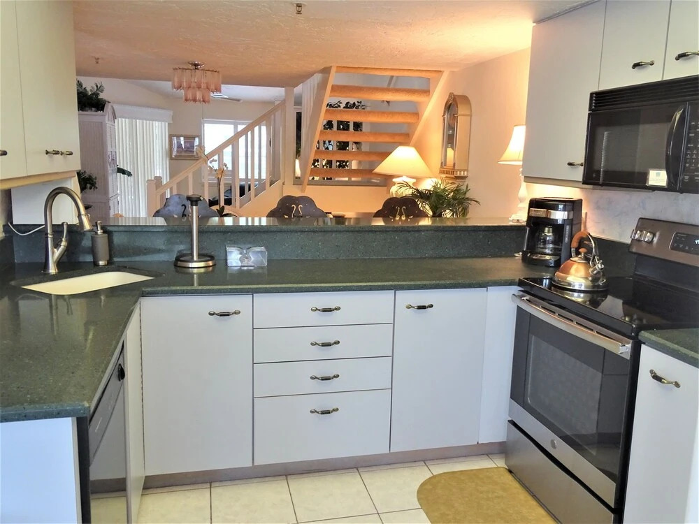 1225 Gulf and Bay Bayside 3 Bedrooms 2 Bathrooms Condo