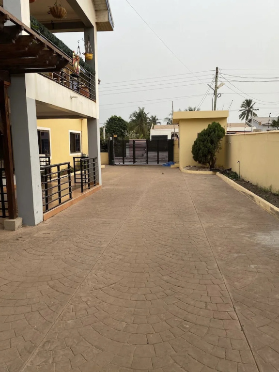 3-bed Apartment, Sleeps 6 With Wi-fi