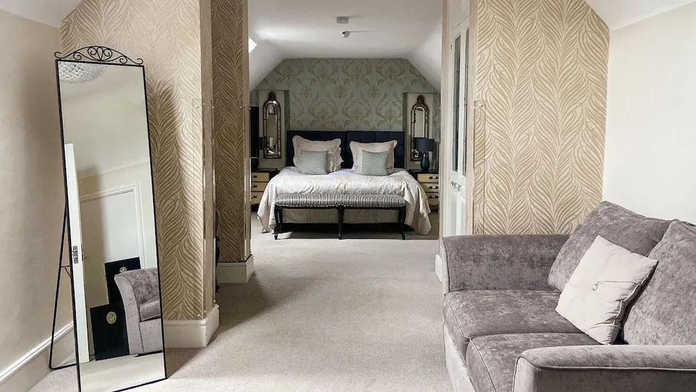 Horsley Lodge