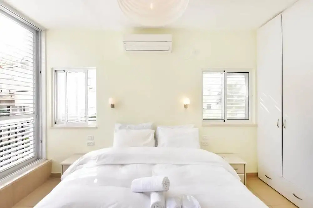 On Gordon Beach-Luxury- Stay at my Place