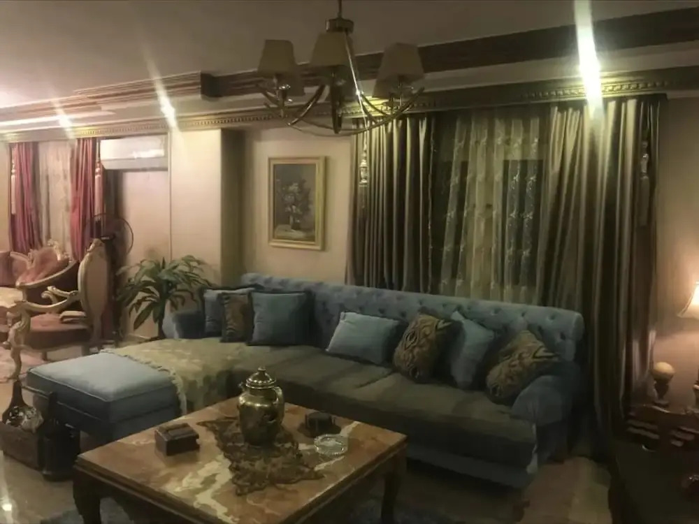 Immaculate 2-bed Apartment in Kafr Nassar
