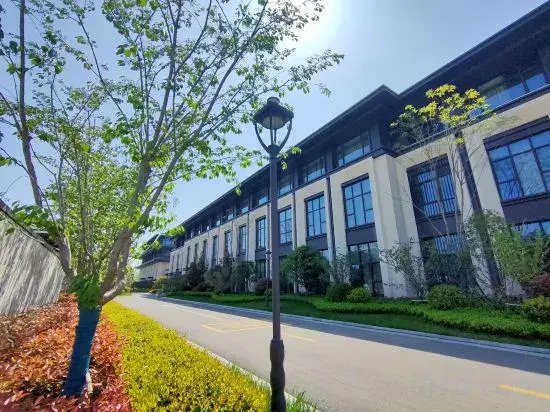 Fengxian Hotel (New District Bus Terminal Store)