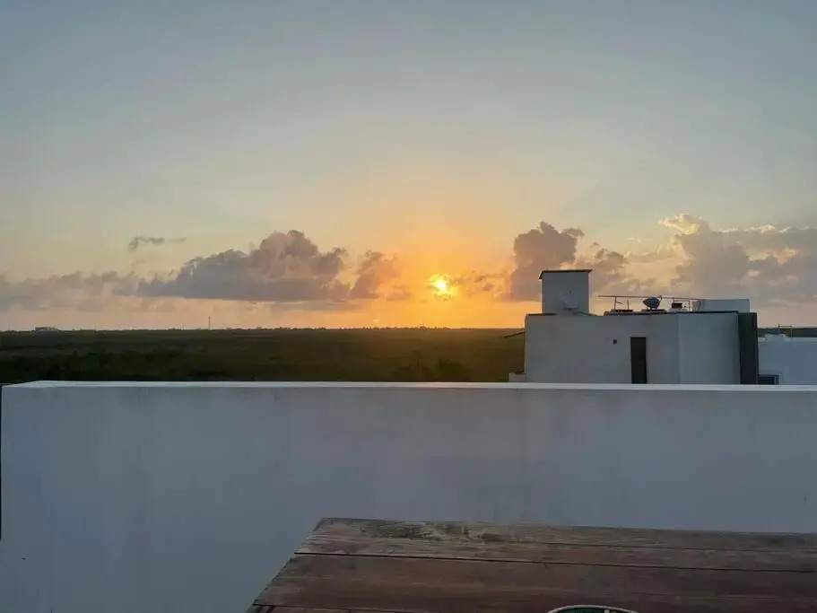 Luxury 3 br/4 ba Home w/View - Puntarena