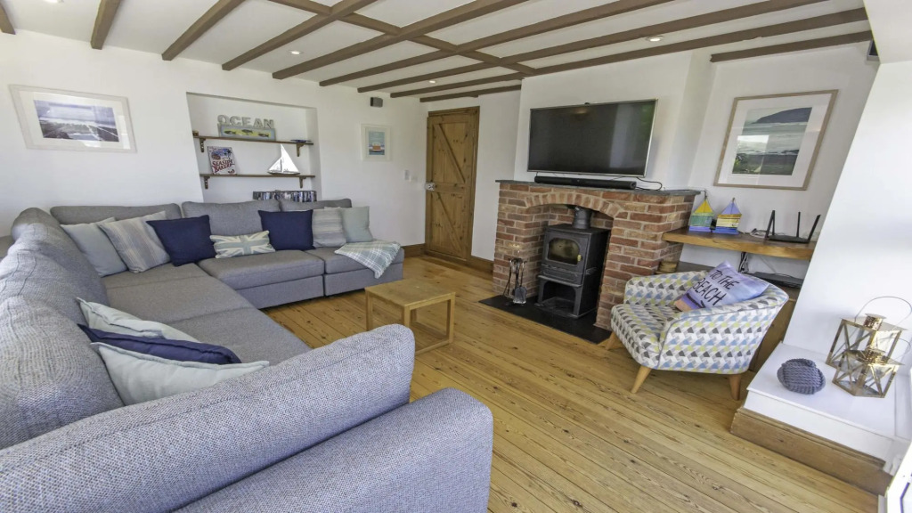 Stables & Breeze | 6 Bedrooms / Sleeps 13 | Sea Views