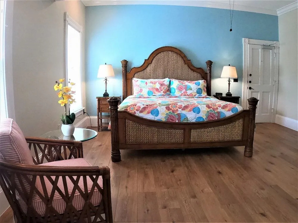 La Pensione Inn - Adult Exclusive