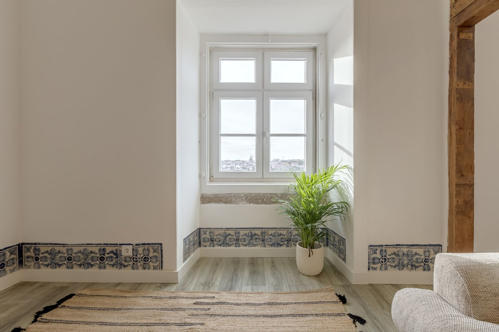Bairro Alto Garden IV by Homing