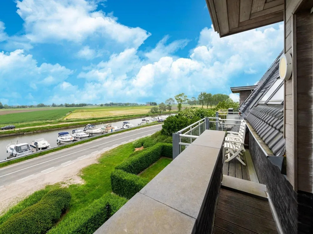 Beautiful Duplex Apartment With Fantastic Views