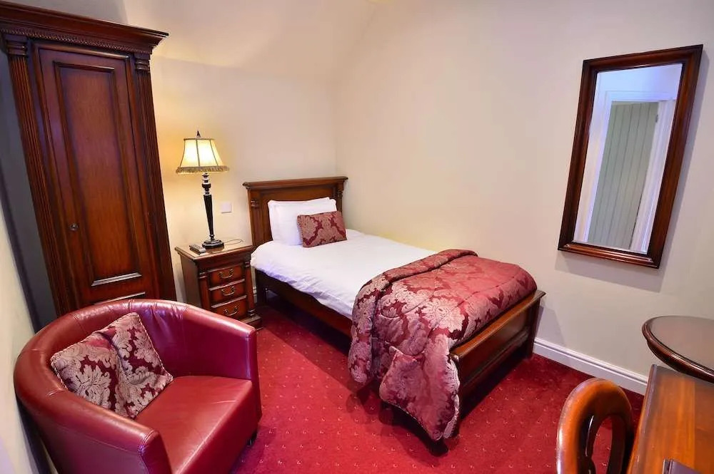 Best Western Roundabout Hotel