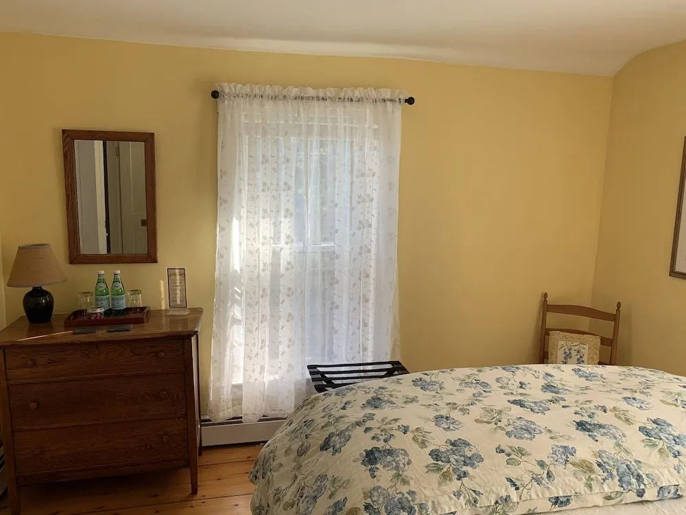 Applebutter Inn