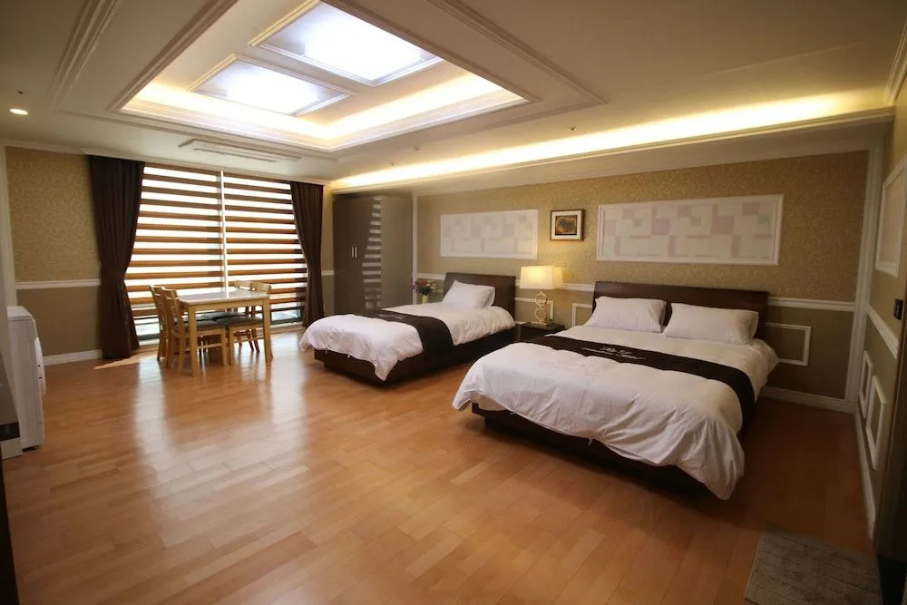 R&D Residence Hotel