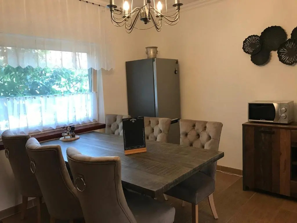 Eden Apartman