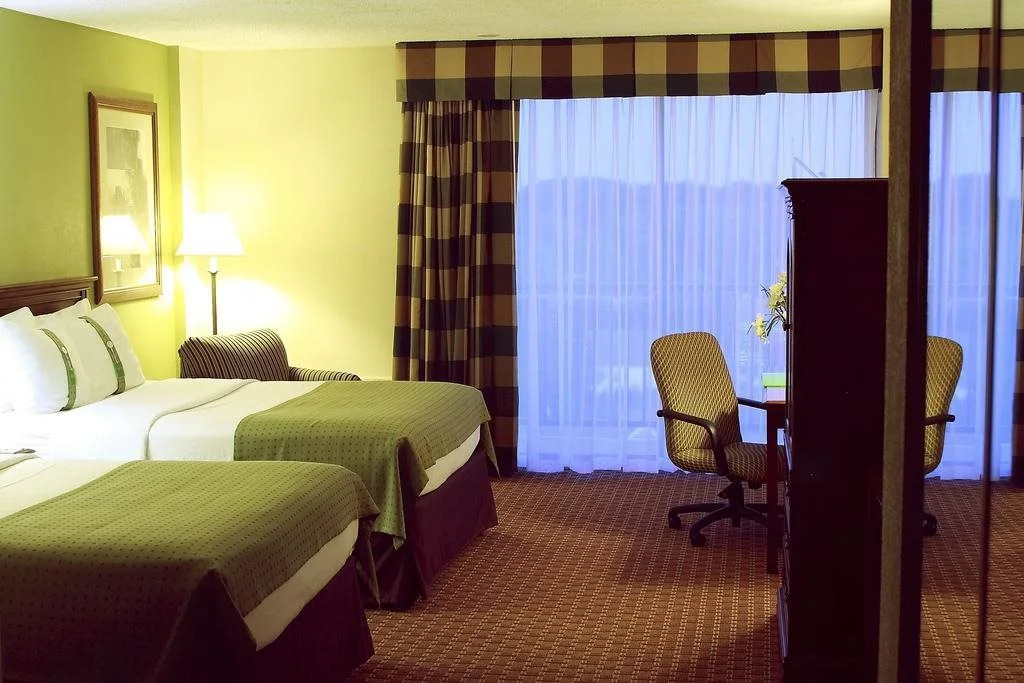Garden Plaza Hotel