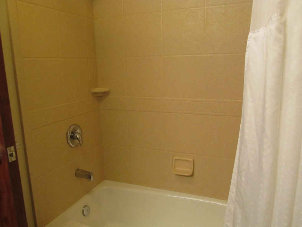 Holiday Inn Express & Suites Sioux Falls Southwest by IHG