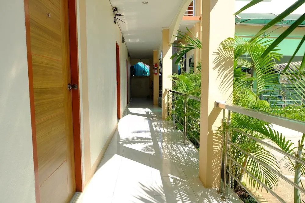 R J House Resort