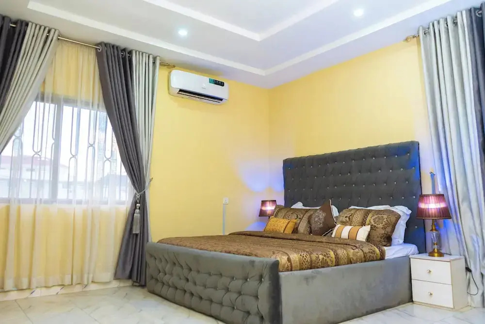 114 Luxury Apartments by Oragon Hotel