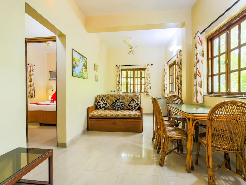 OYO 13747 Tanisha Guest house