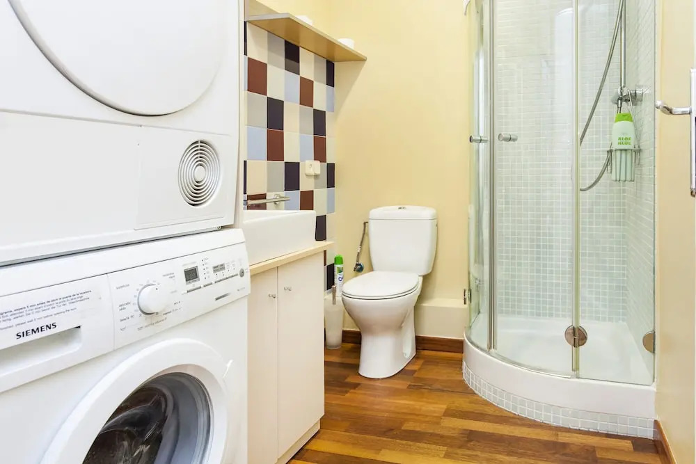 1402 - Elegant City Centre Apartment