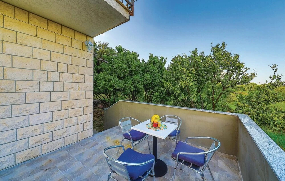 Amazing Apartment in Trogir With 1 Bedrooms and Wifi