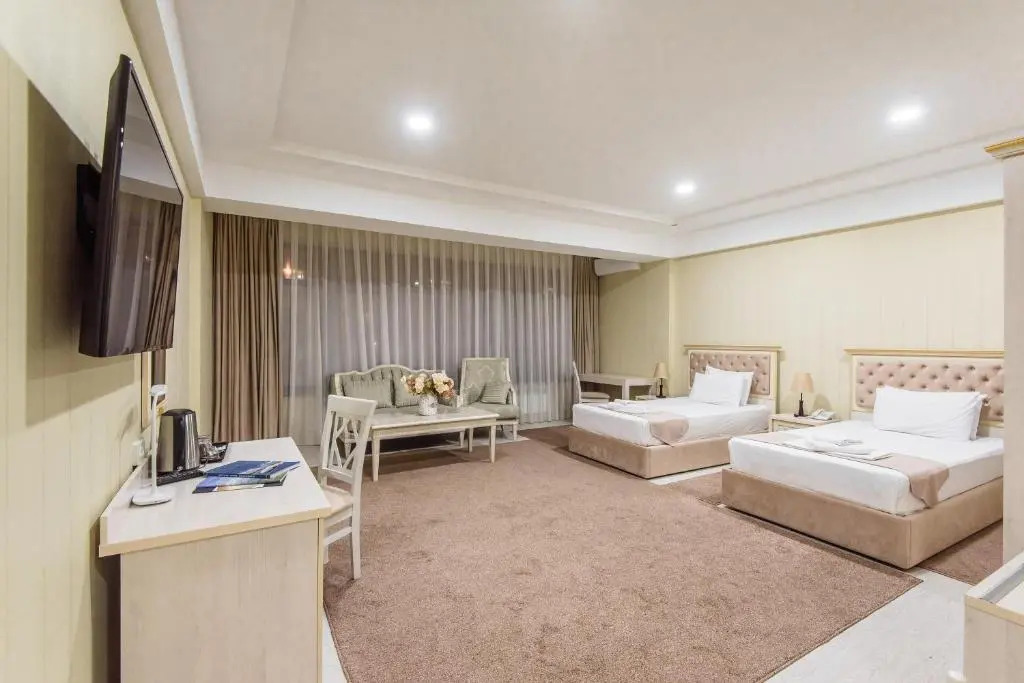 HUMO hotel