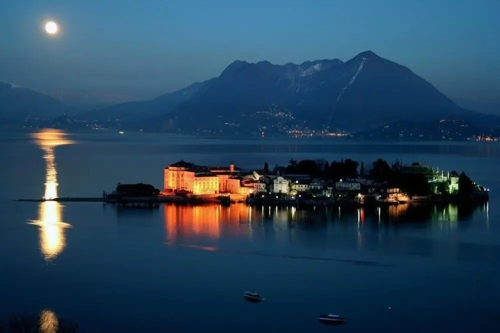 Villa Gaia With the Best View Lake on the Borromee Island