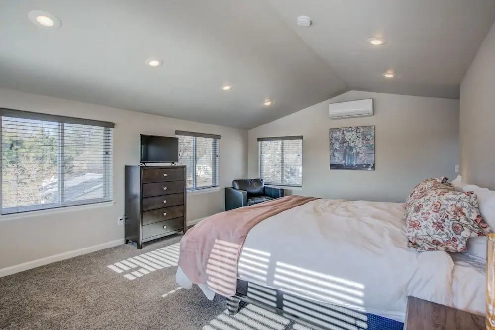 1 Bedroom East DT