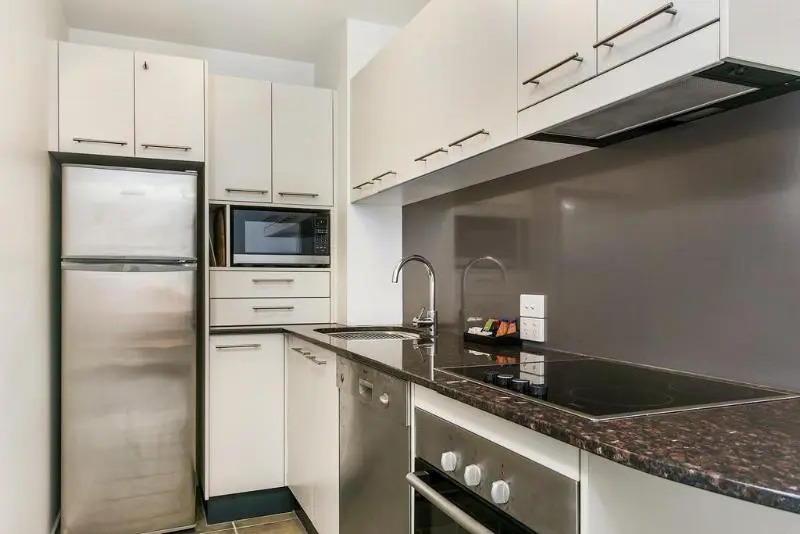 Lennox Holiday Apartments